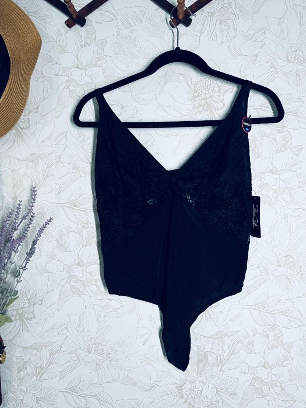 Rene Rofe Womens Lace Bodysuit Black Unpadded Adjustable Straps Size 1X